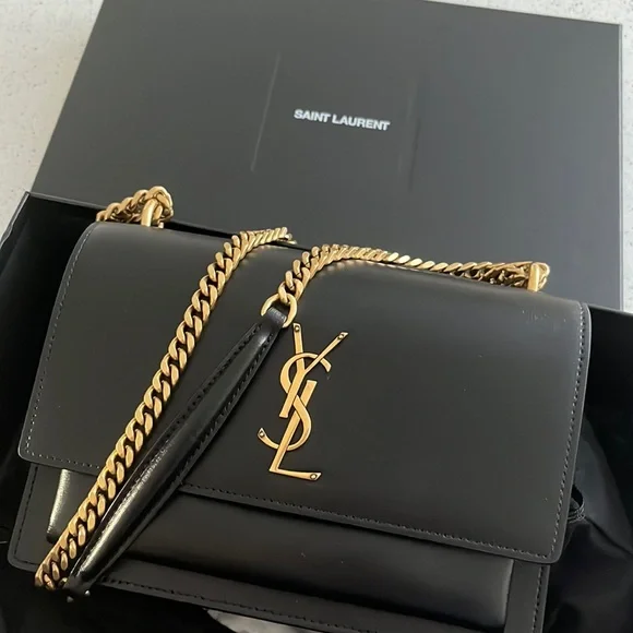 YSL Sunset Medium (Black/Gold Hardware) - Picture 4 of 11